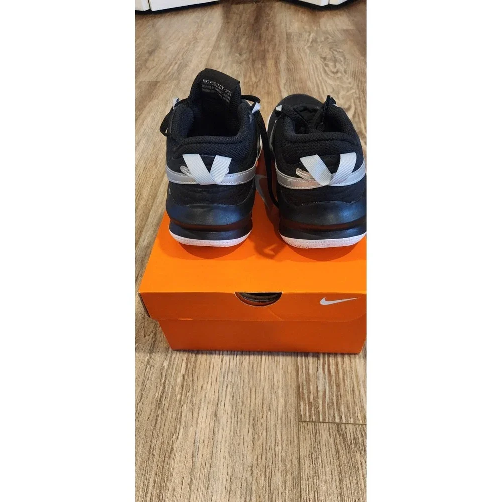 Size 6.5 Y  (GS) - Nike Team Hustle D10 Low Black Metallic Silver